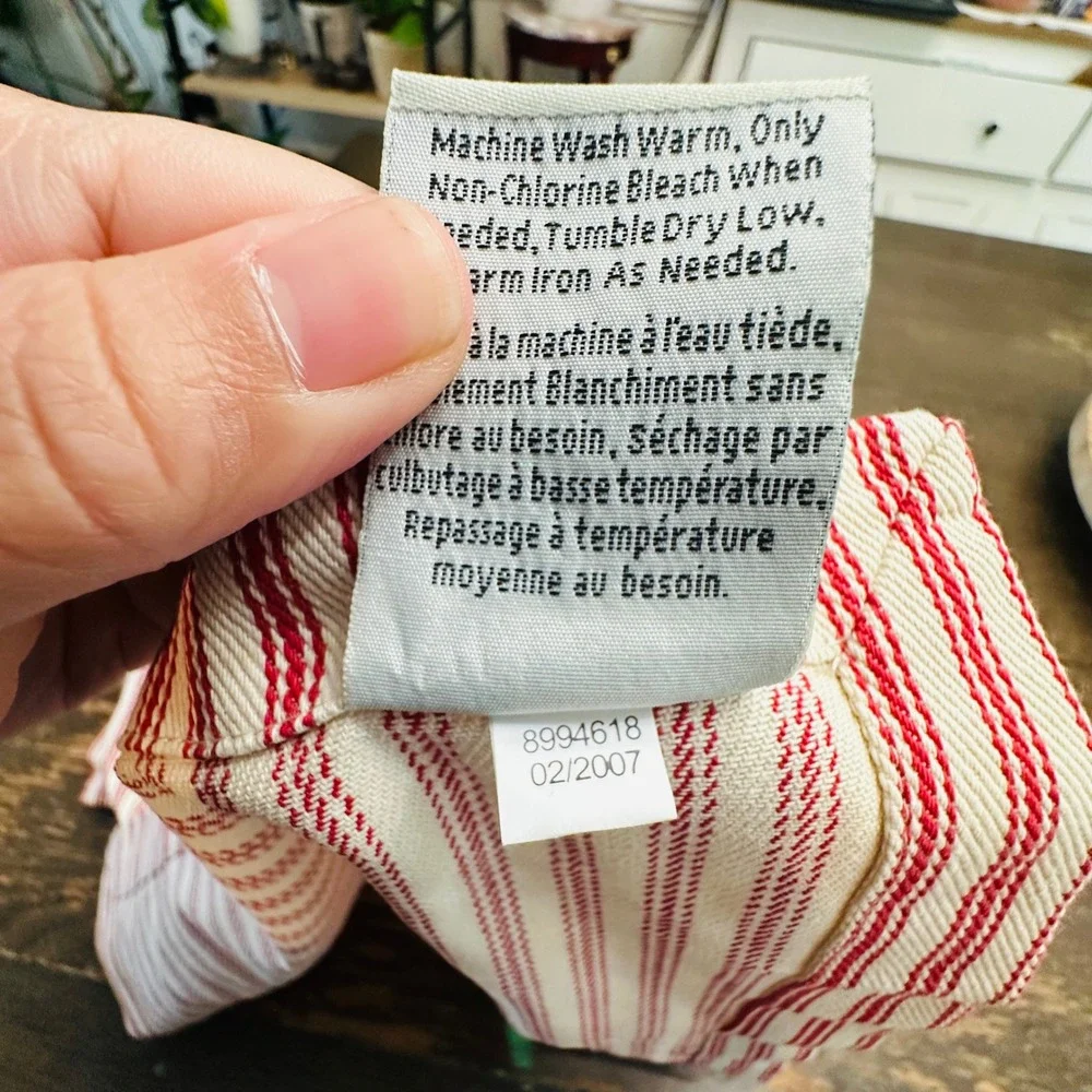 Pottery Barn Red Wheaton Striped Table Runner 108 inch Cotton Festive Holiday